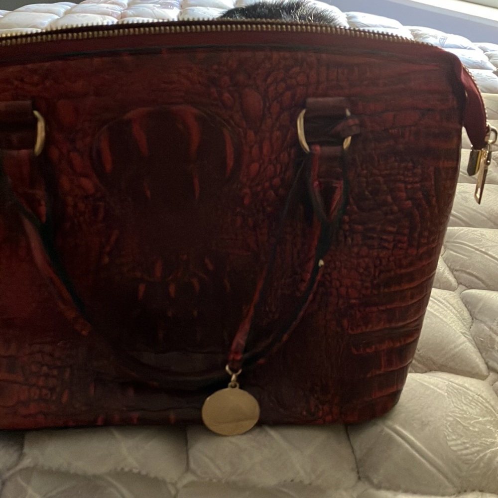 Red Purse handbag - Picture 3 of 17